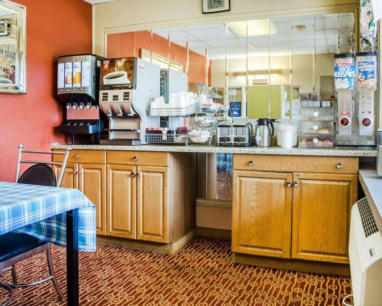 Rodeway Inn Harrisburg Luaran gambar