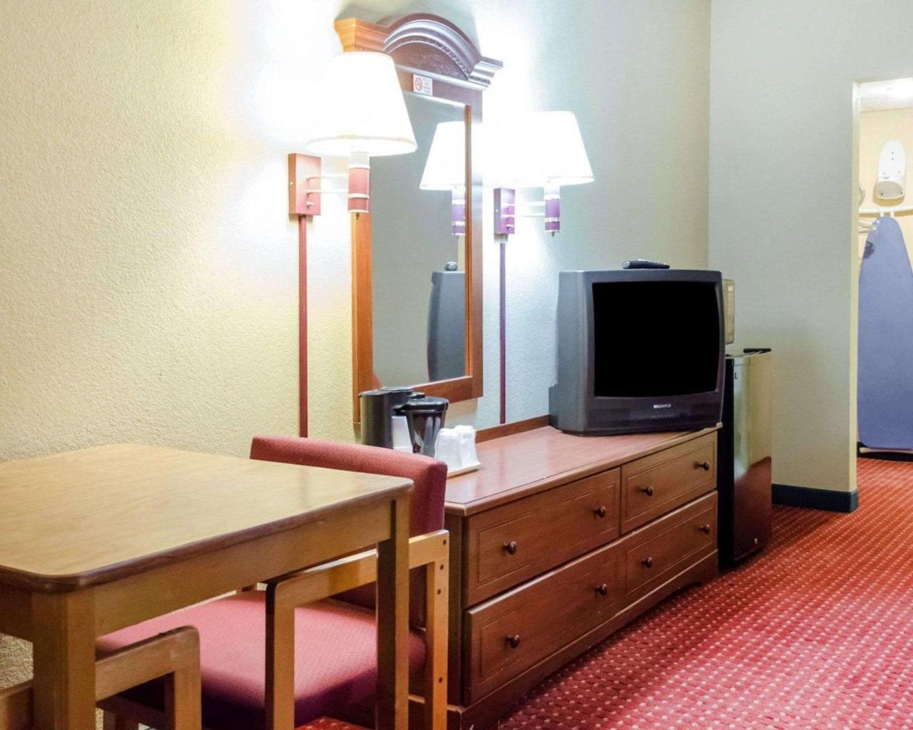 Rodeway Inn Harrisburg Luaran gambar