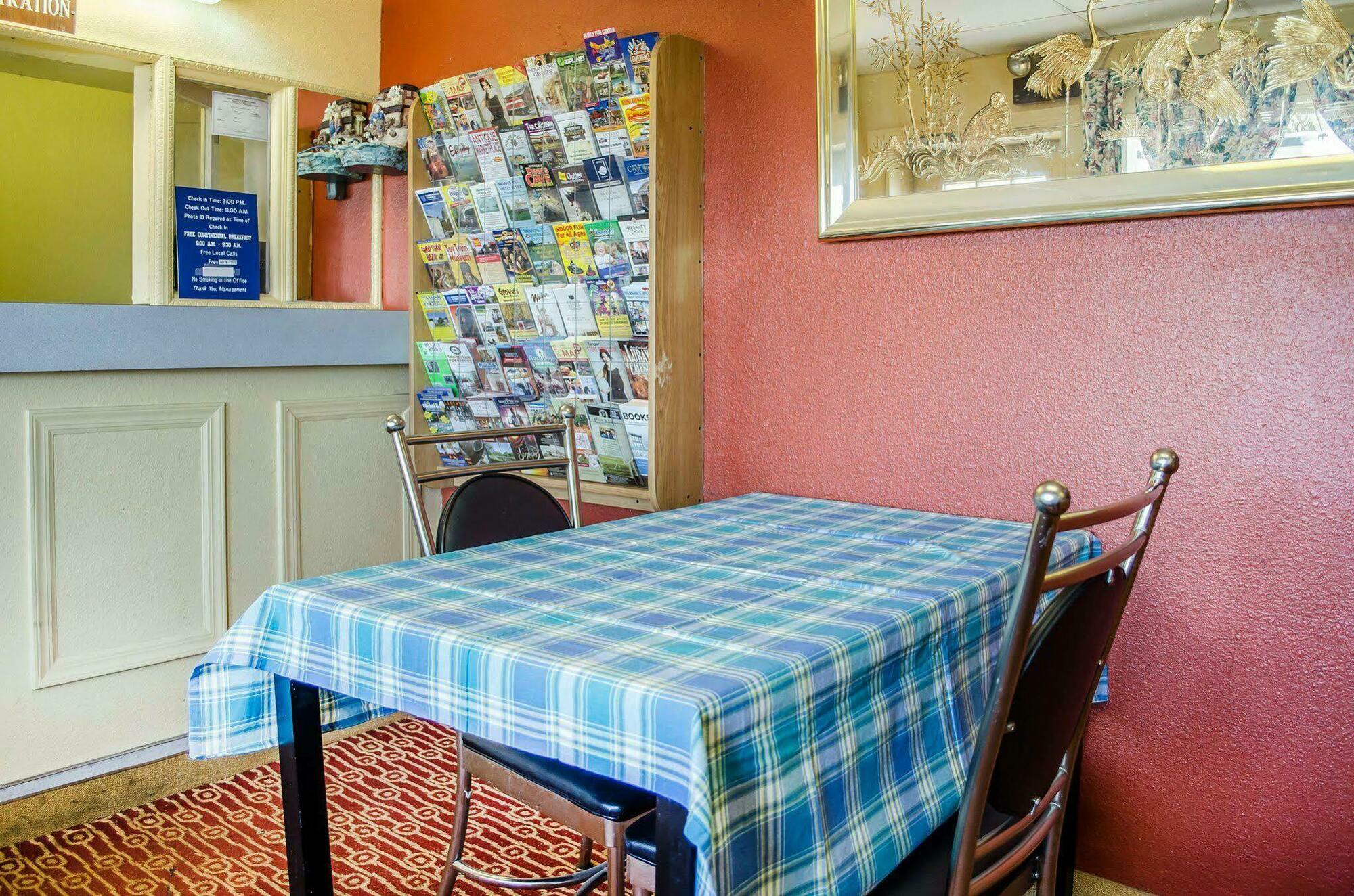 Rodeway Inn Harrisburg Luaran gambar