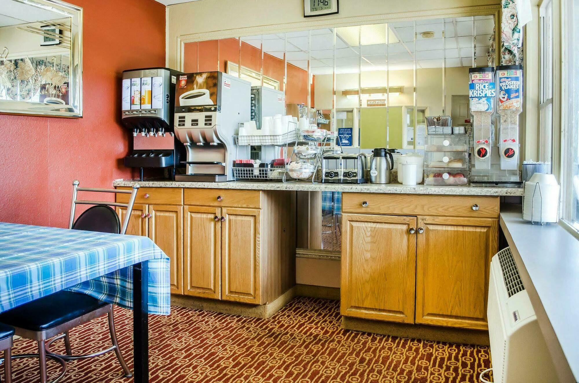 Rodeway Inn Harrisburg Luaran gambar